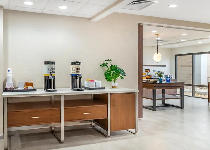 Hampton Inn Petersburg-Fort Gregg Adams