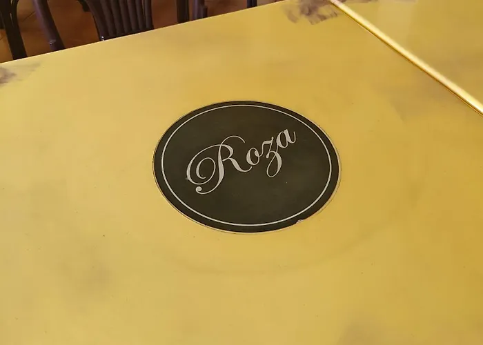 Roza Guest House