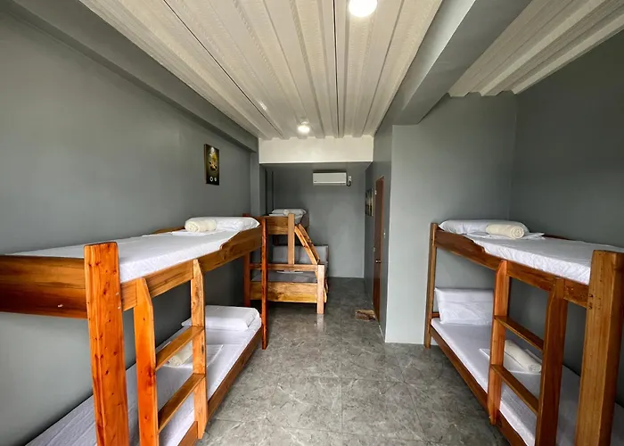 Golden Sunset Inn