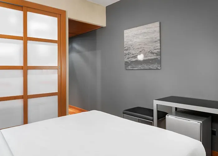 Ac Hotel Ponferrada By Marriott