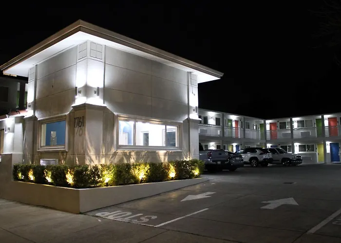 Signature Inn Berkeley