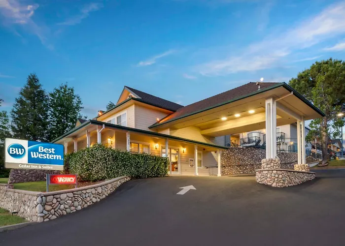 Best Western Cedar Inn&Suites