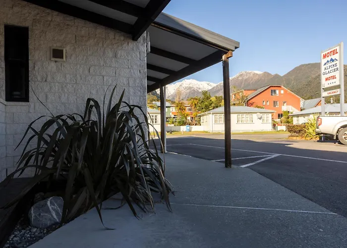 Alpine Glacier Motel