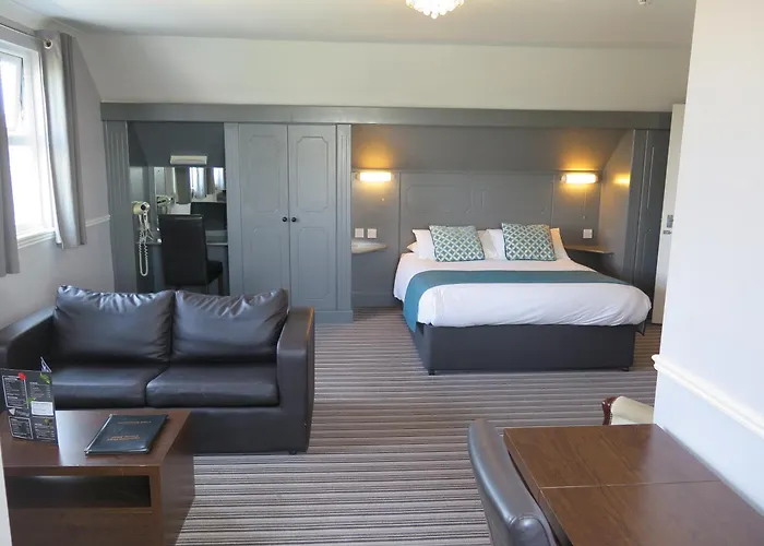 Oyster Fleet Hotel