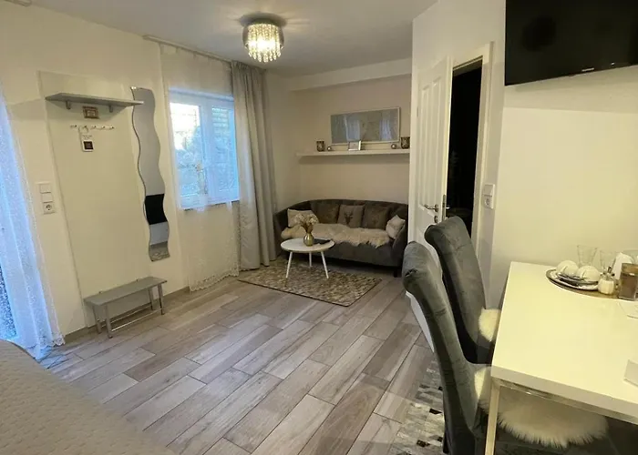 House La Neuschwanstein Blick - Budget City Hotel