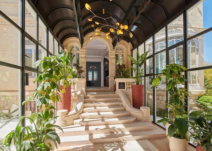 Château Hôtel Grand Barrail