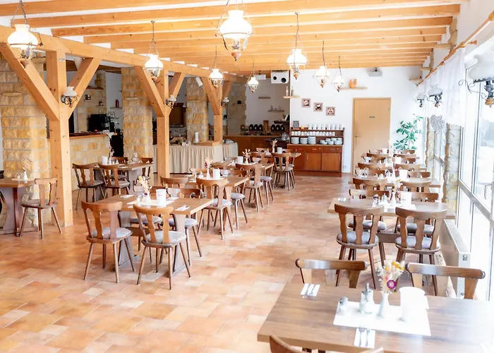 Aara Hotel