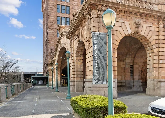 Placemakr Downtown Pittsburgh At The Pennsylvanian