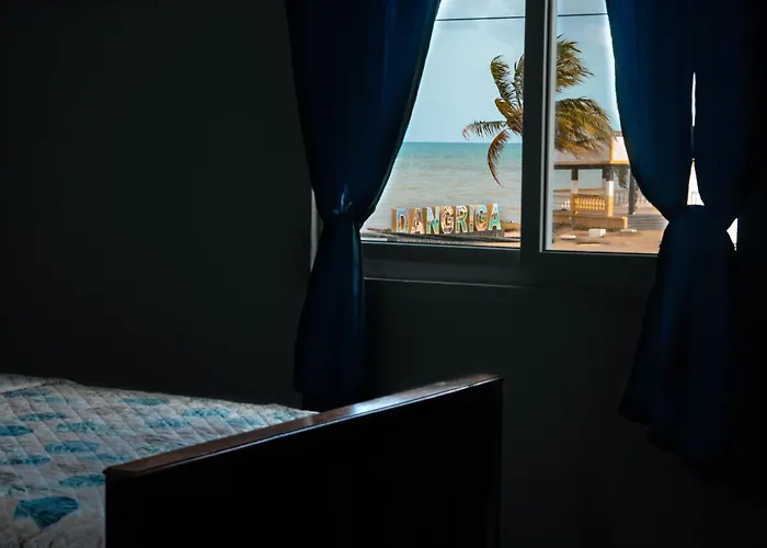 Bonefish Hotel