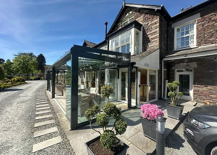 Bridge House Hotel & Silver Howe View Cottage