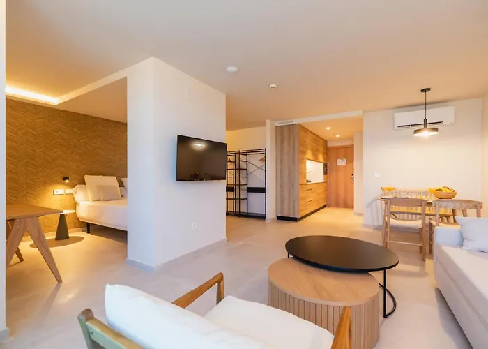 Apartamentos Playa Victoria