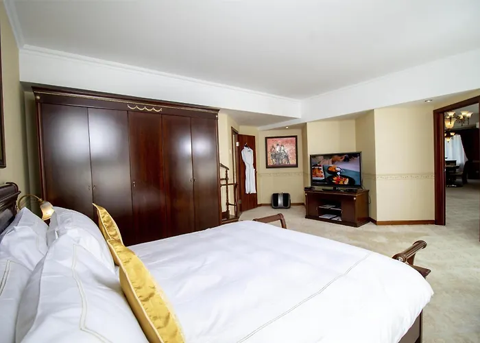 Kempinski Hotel Khan Palace