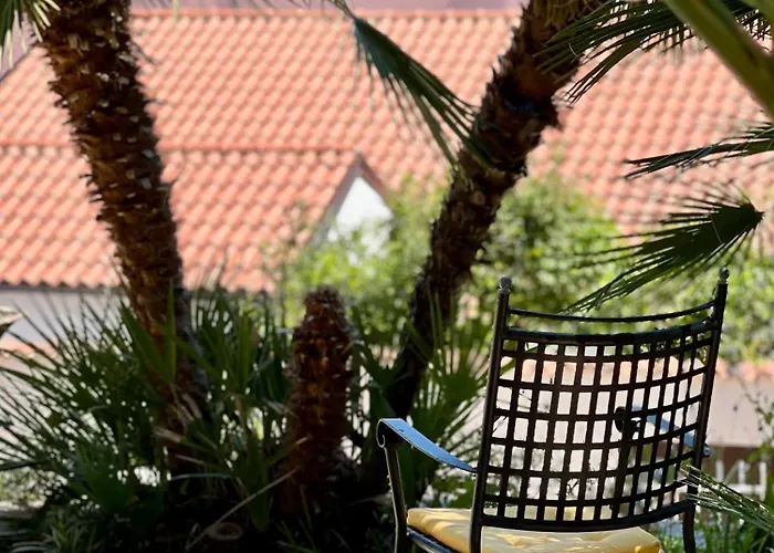 Garden Inn