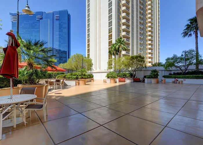 Amber Crest At The Mgm Signature Tower 3