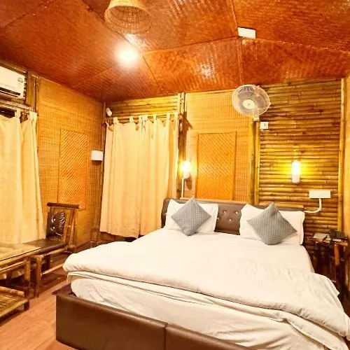 Tourist Pure Veg Hotel And Restaurant