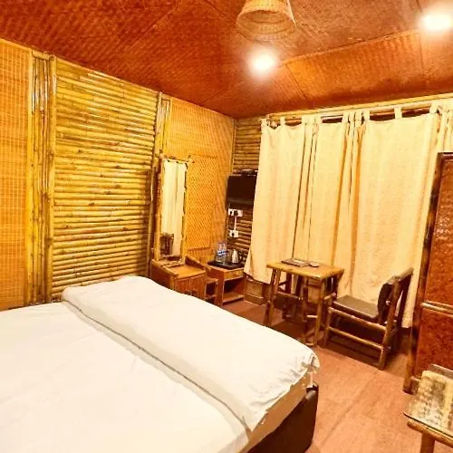 Tourist Pure Veg Hotel And Restaurant