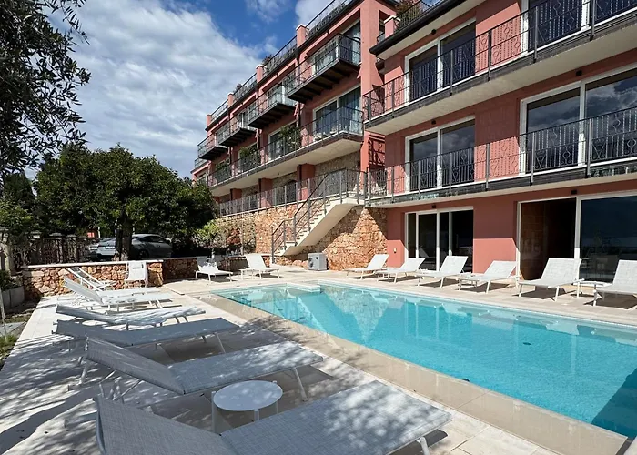 Hotel Villa Leopardi 4S - Adults Only Torri Del Benaco