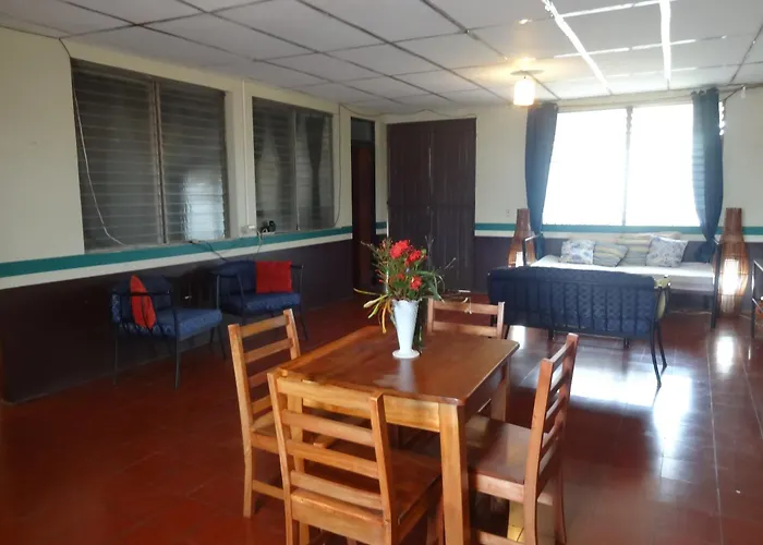 Hostal Harvest House