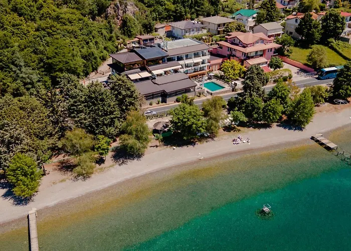 Lago Hotel & Spa - Adult Recommended
