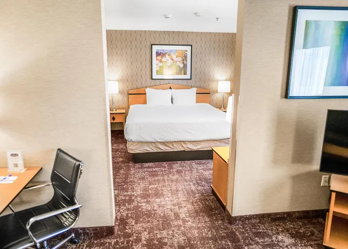 Crystal Inn Hotel&Suites - West Valley City