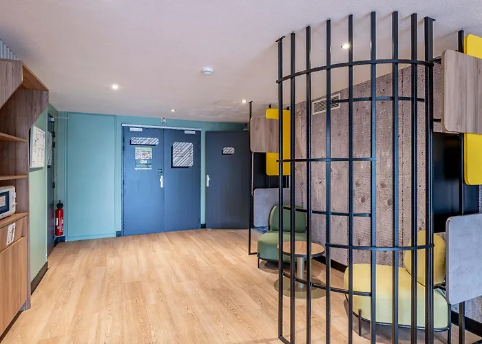B&B Hotel Bordeaux Merignac Aeroport