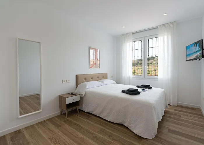 SOLGUEST Aparthotel Estepona