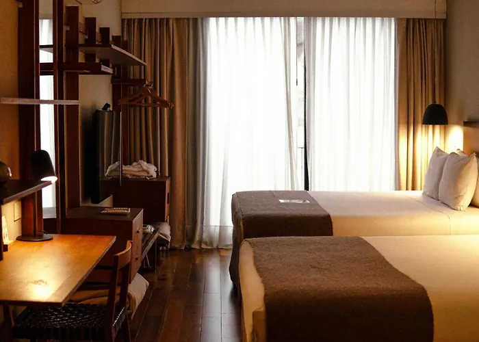 Aq Tailored Suites