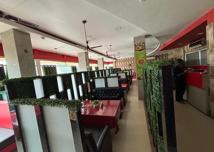 Starline Hotel