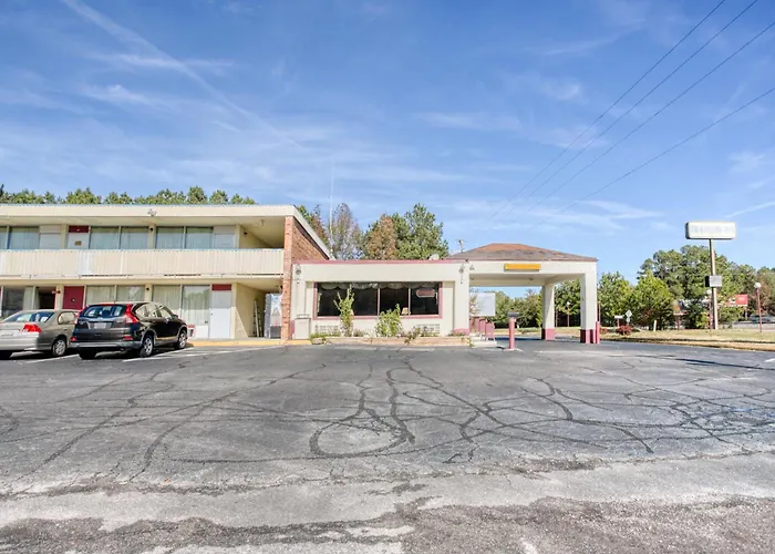 Travelers Inn By OYO, Templeton VA