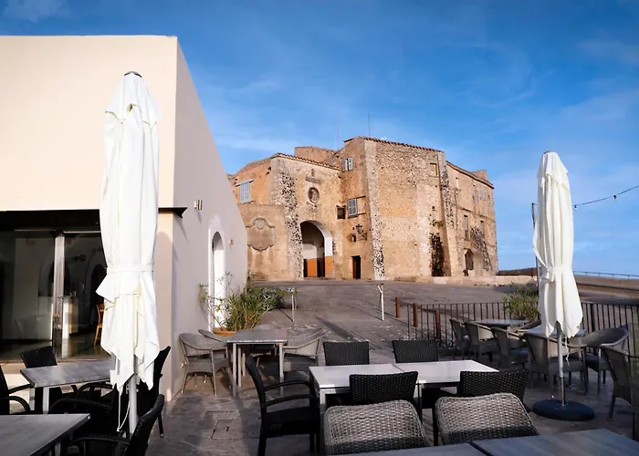 Petit Hotel Hostatgeria Sant Salvador