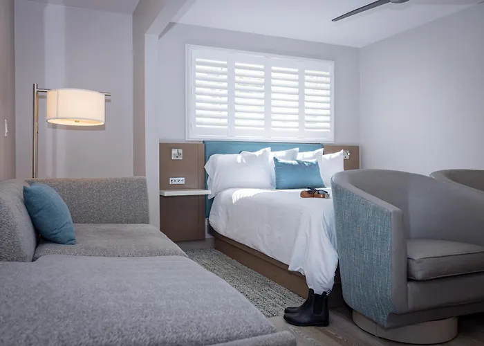Marina Beach Motel