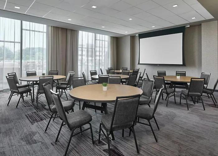 Courtyard By Marriott Albany Airport