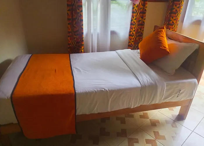 New Court View Hotel