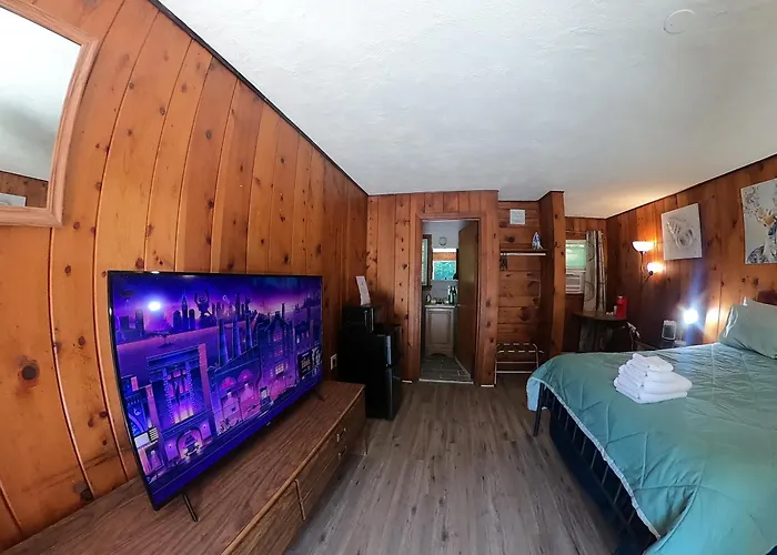 Heart Of The Berkshires Motel
