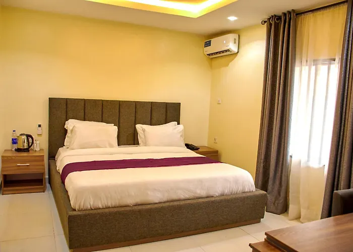 Debayview Hotel