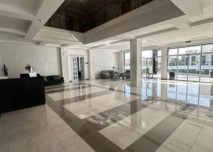 Saroy Gardens Hotel