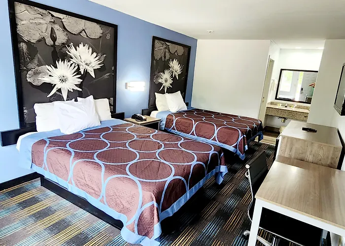 Super 8 By Wyndham Shreveport