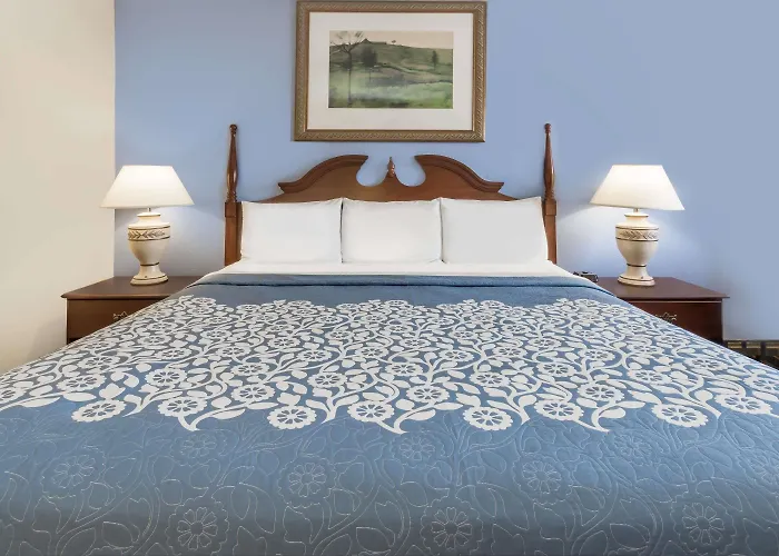 Days Inn By Wyndham Plymouth