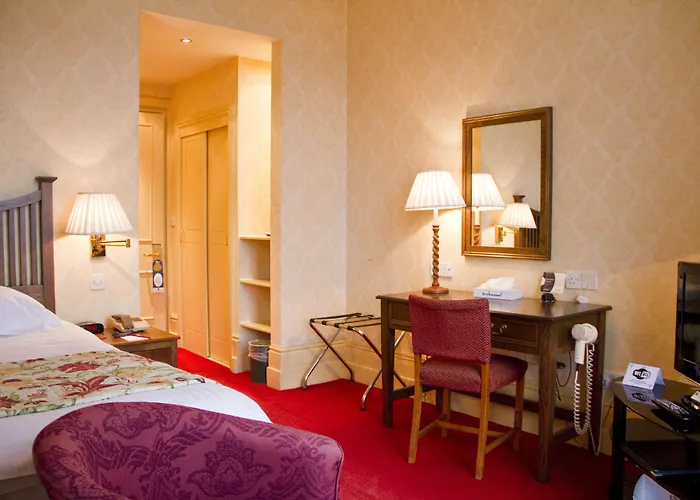 Duke Of Cornwall Hotel