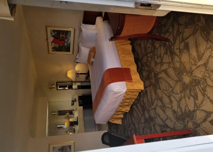 Best Western Orange Plaza