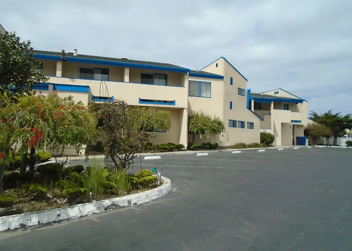 Bay Breeze Inn