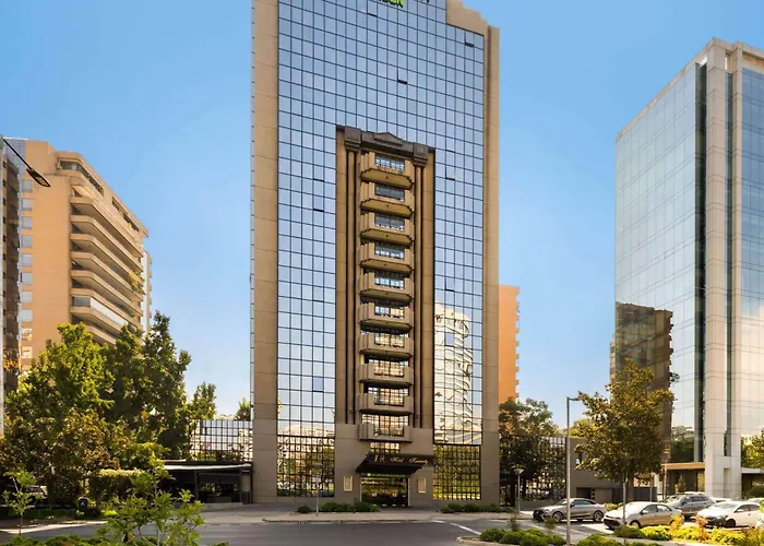 Hotel Wyndham Garden Santiago Kennedy