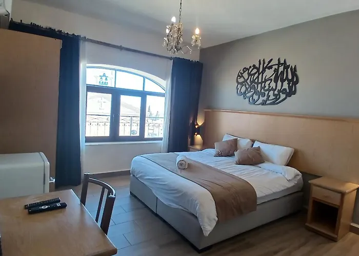 Moab Land Hotel