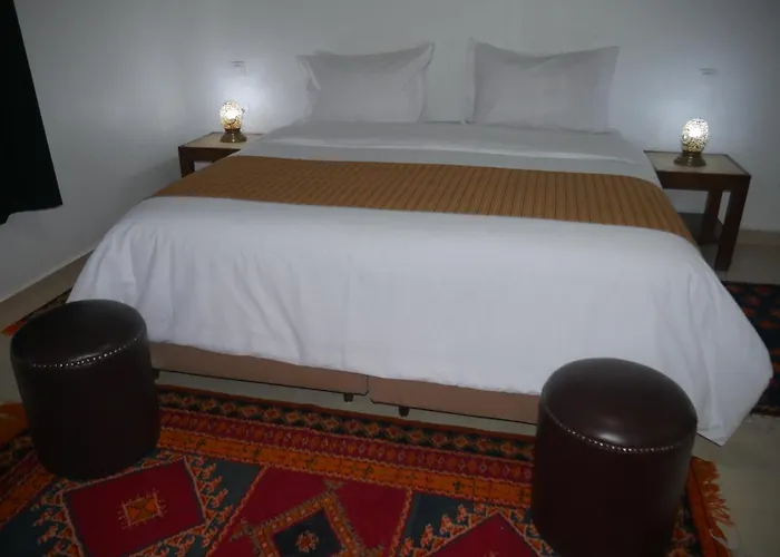 Rose Valley Hotel