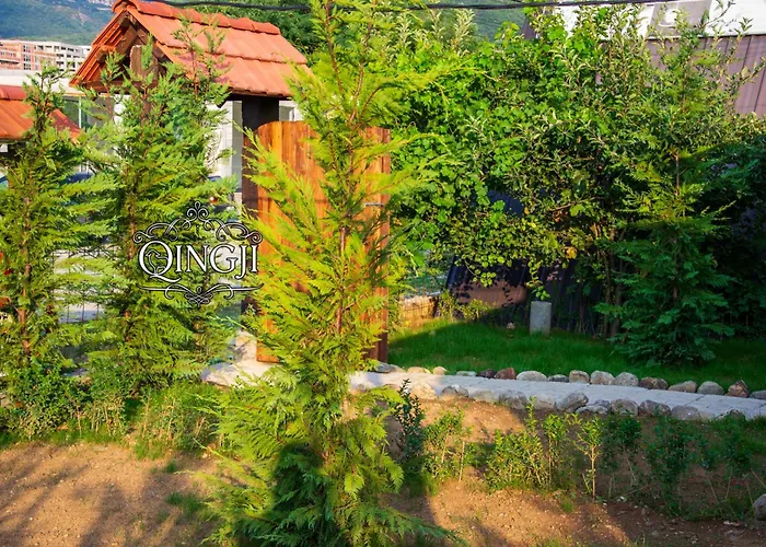 Family Tiny Houses & Cozy Rooms