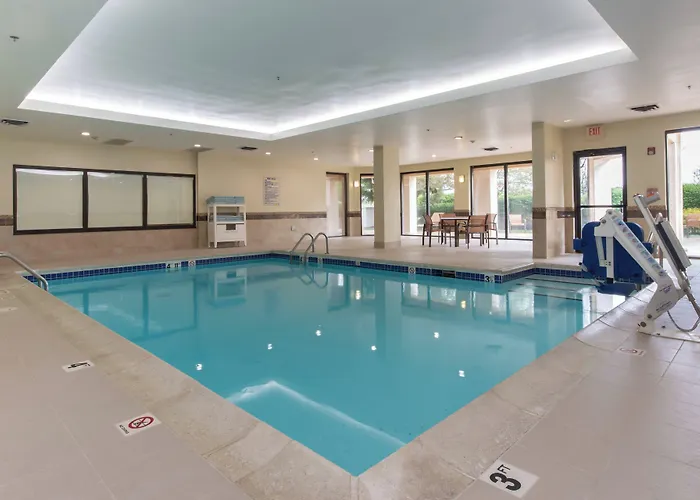 Courtyard By Marriott Charlotte Lake Norman