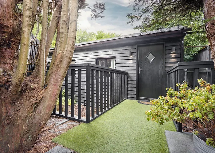 Aphrodites Group - Luxury Hot Tub Suites In Central Lake District!