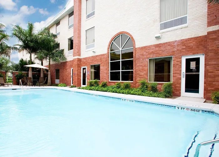Holiday Inn Express Hotel And Suites Weslaco By Ihg