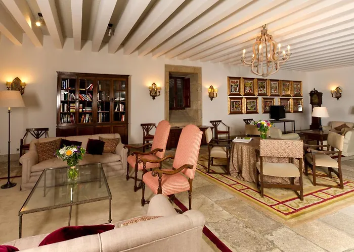 Parador De Santiago - Hostal Reis Catolicos