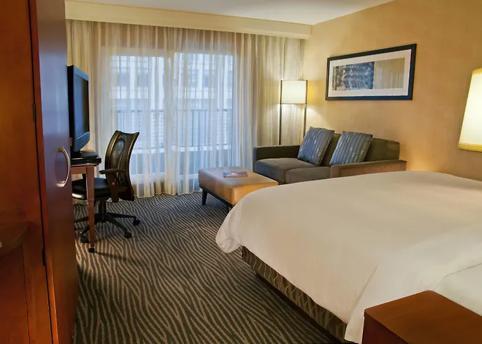 Courtyard By Marriott Seattle Bellevue/Downtown
